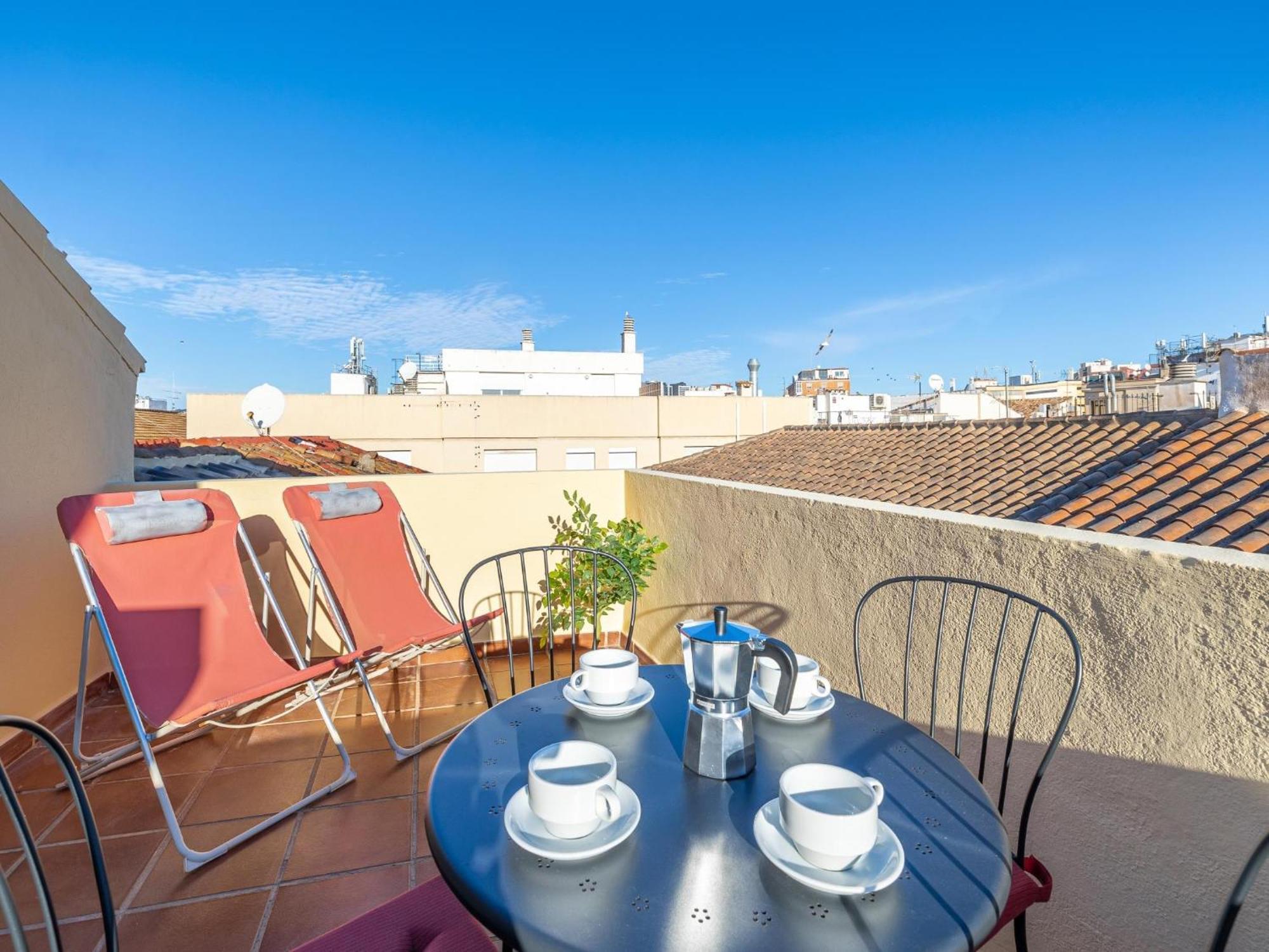 H2M Lazcano With Sunny Terrace In Old Town Malaga Exterior photo